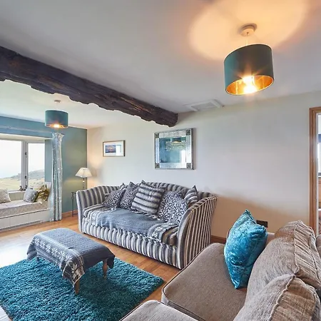 Host & - Fairview House Holiday home