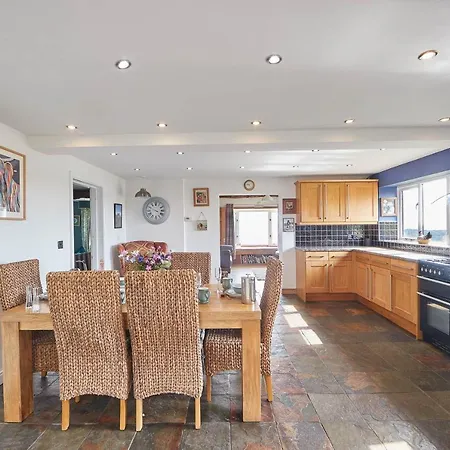 Host & - Fairview House * Ravenscar