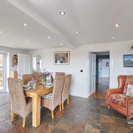 Holiday home Host & - Fairview House *